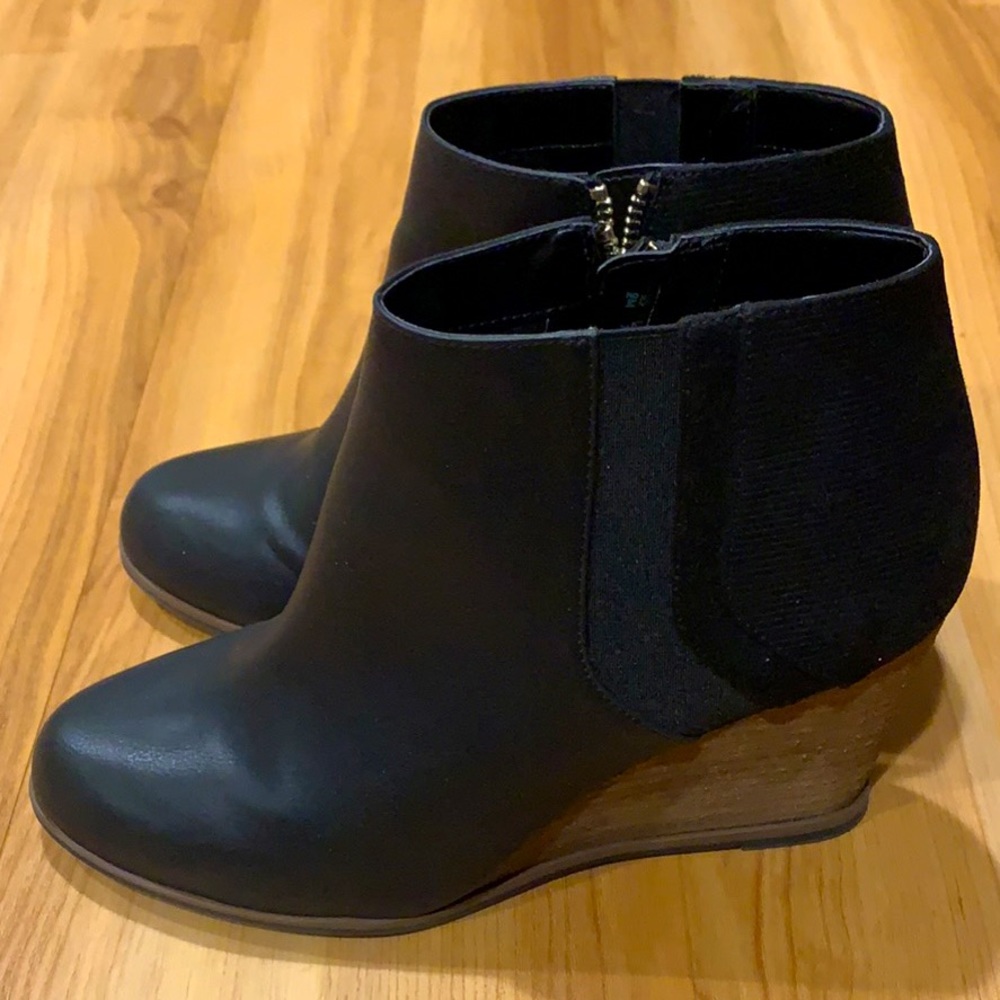 Dr Scholl’s Patch Wedge Bootie (black Women’s 9)